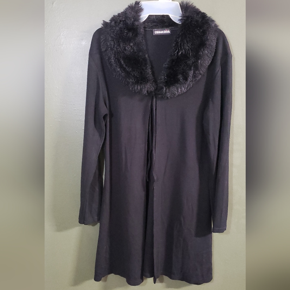 Women's Black Faux-Fur Collar Draped Cardigan Sweater